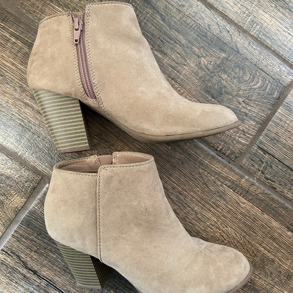 Women's Tan Suede Ankle Boots